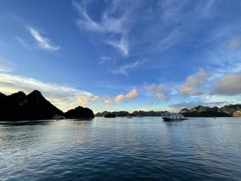 bahia de halong