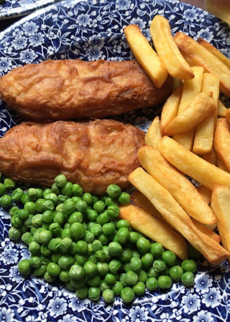 Fish and chips en el club Wheterspoons de Londres