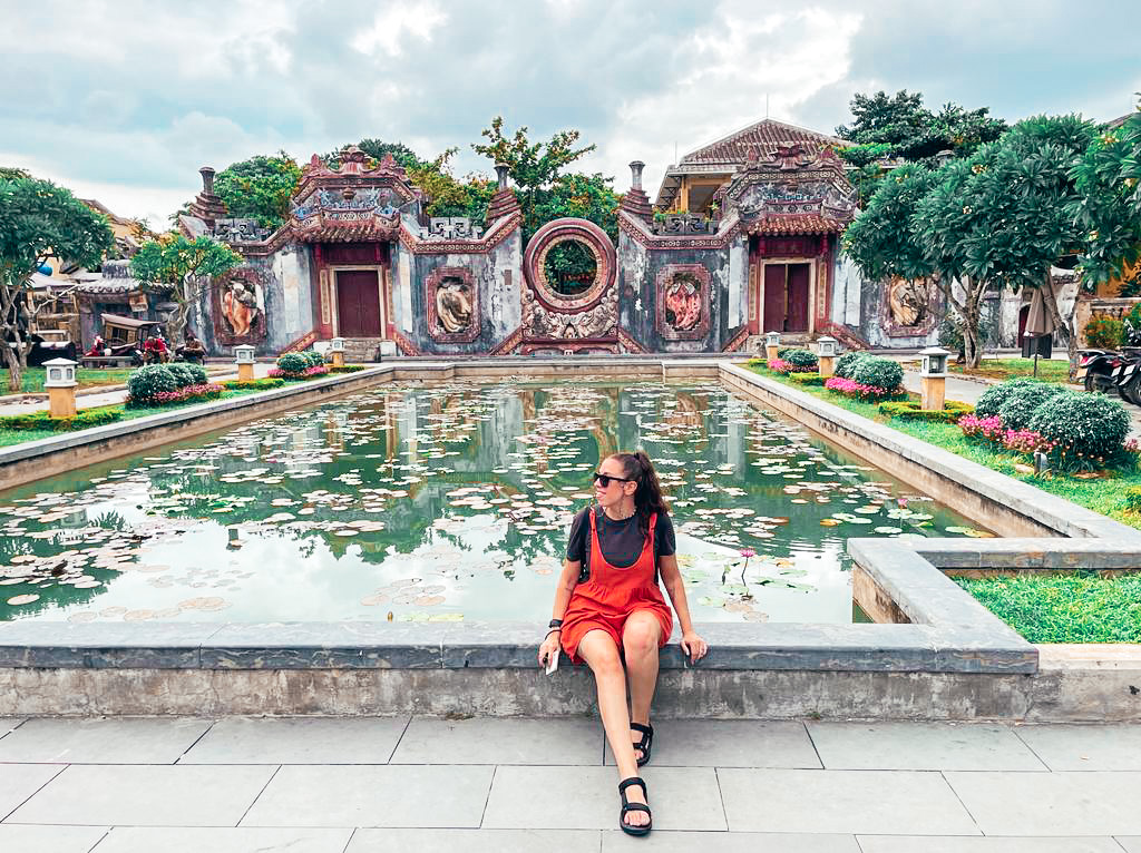 ba mu temple hoi an vietnam